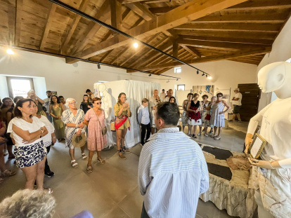 Imágenes de la exposición 'Altares' de Jorge García Varona y Álex Heras que puede verse hasta este domingo en el Centro de Arte de Tardajos.