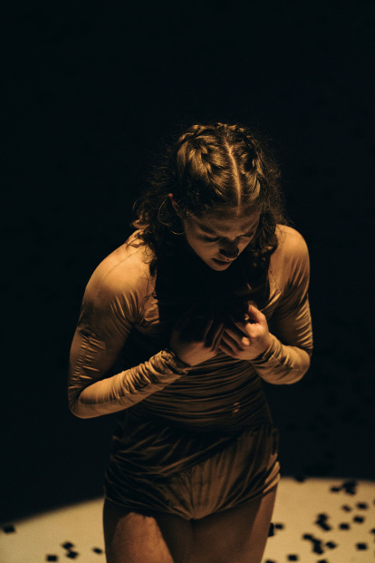 La bailarina, formada en Burgos, lleva diez años en la danza profesional entre Italia y Alemania