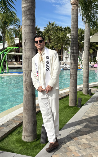 Alejandro representa a Burgos en el certamen.