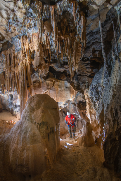 Formaciones en Ojo Guareña.