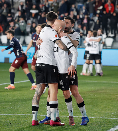 Imagen del partido entre el Burgos CF y el Eibar.