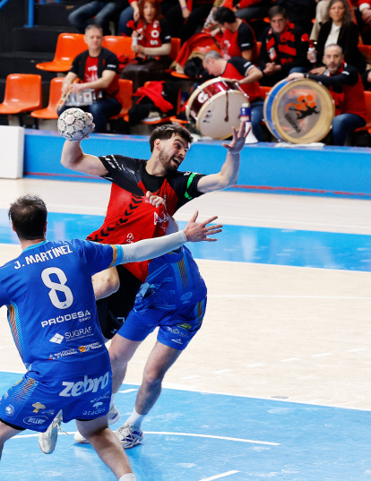 Imagen del partido entre el UBU San Pablo Burgos 2031 y el Contazara Zaragoza.