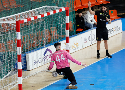 Imagen del partido entre el UBU San Pablo Burgos 2031 y el Contazara Zaragoza.