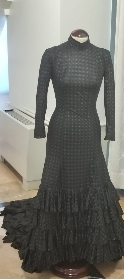 Traje de neopreno de utilizado por Olga Pericet para el espectáculo 'Rosa, metal y ceniza'.