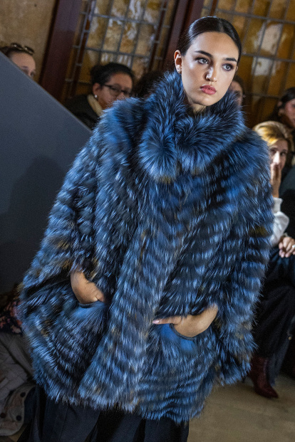 Desfile de moda MOBU 2026.