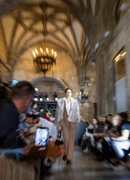Desfile de moda MOBU 2026.