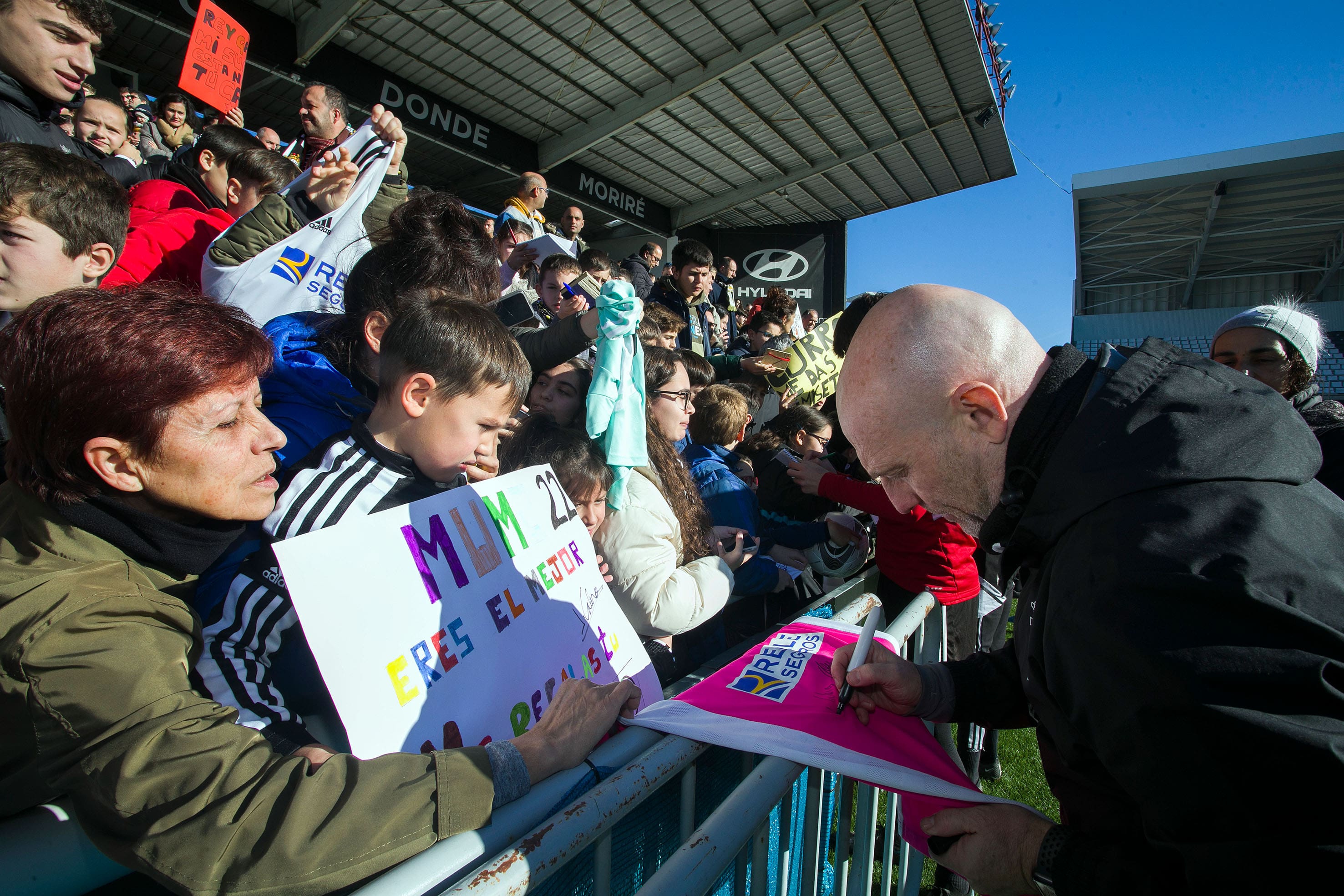 El Burgos CF regresa a la Liga con 