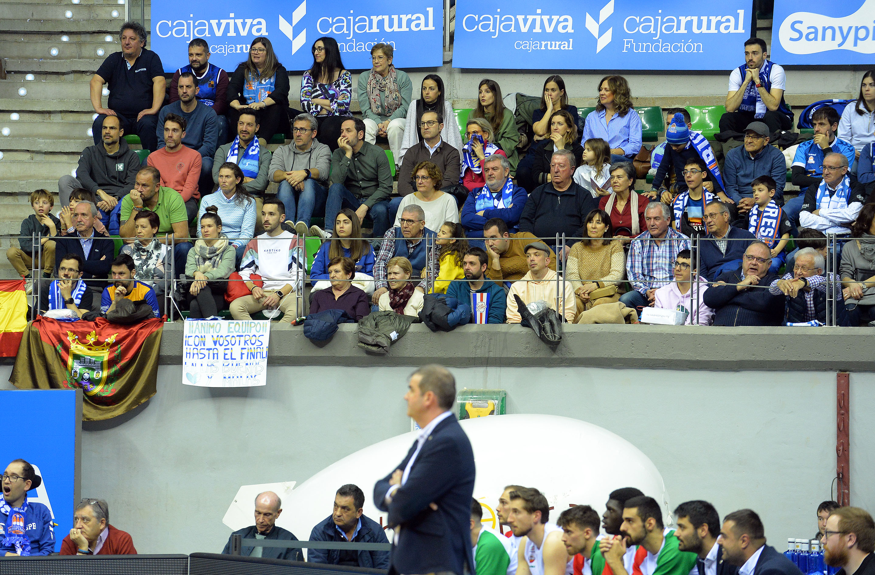 Así estaba el Coliseum para presenciar la victoria en casa del San ...